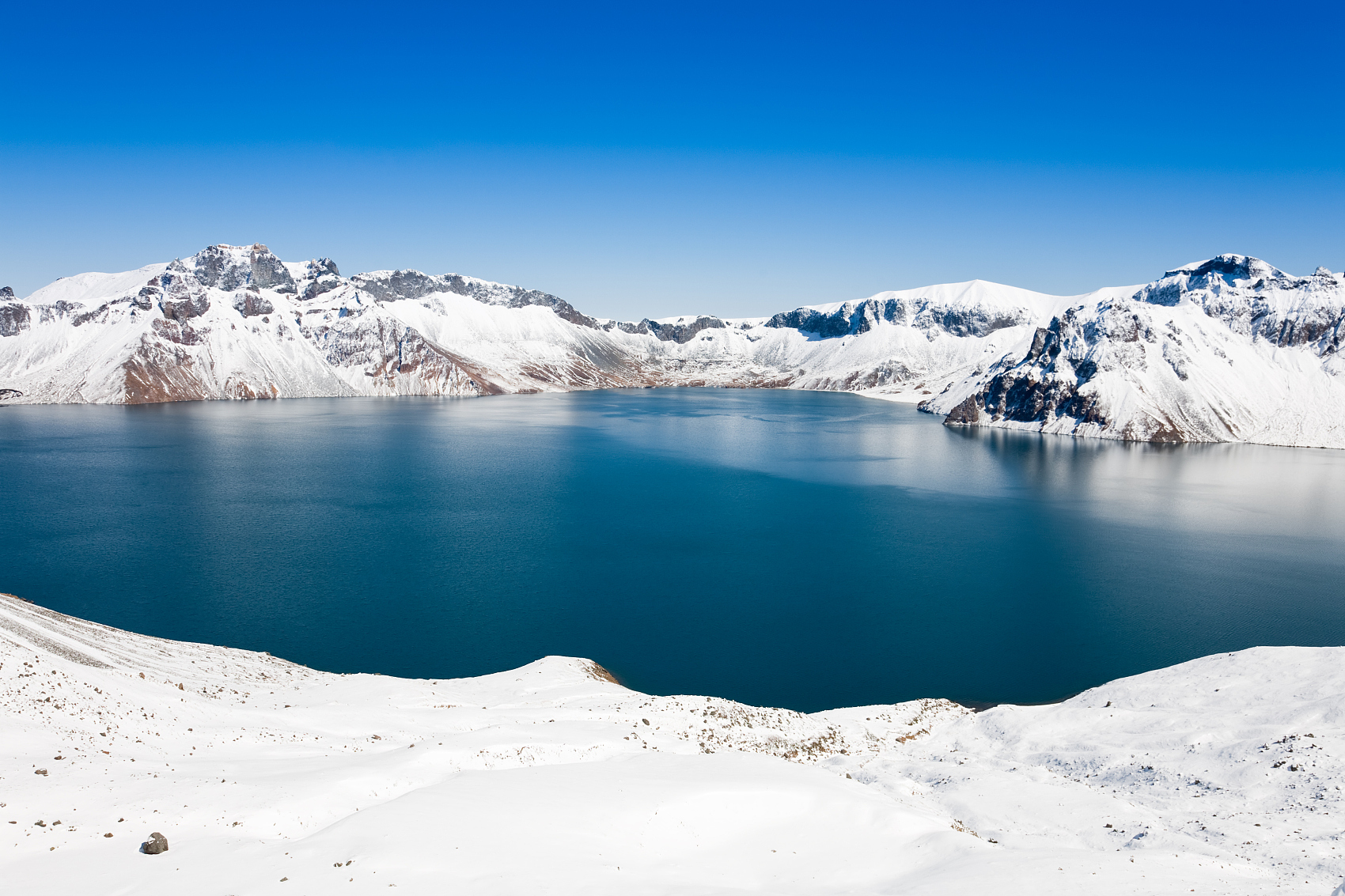 The wonders of Tianchi Lake